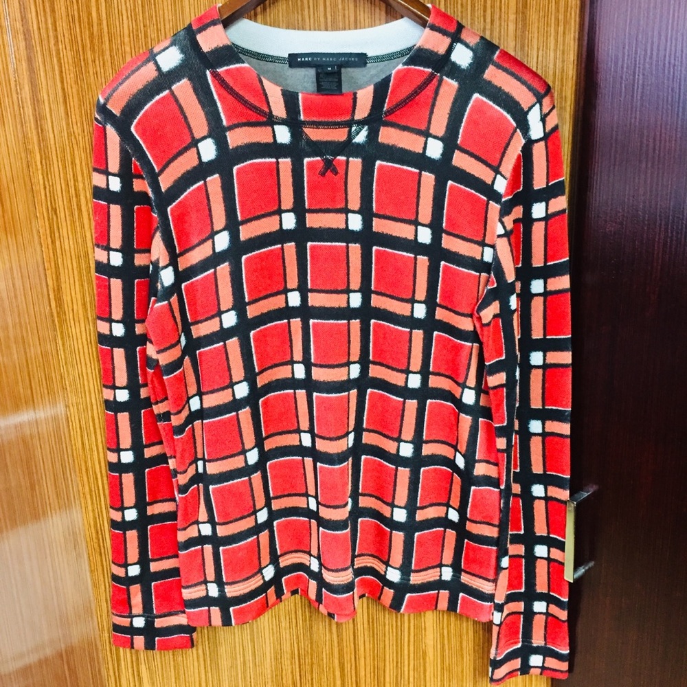 Marc Jacobs Toto Printed Cambridge Red Sweater.